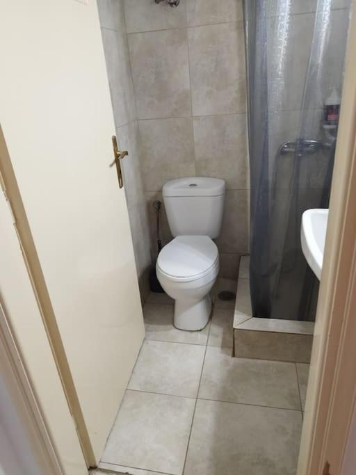 Small Apartment In The Heart Of Piraeus! Notara 43 Pireu Exterior foto